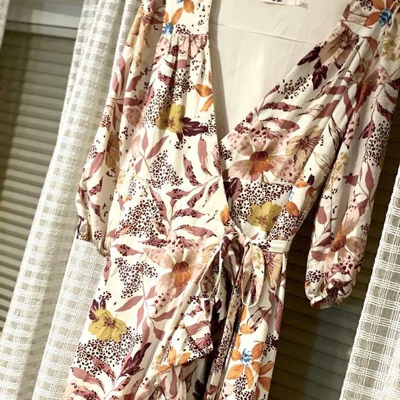 Floral Wrap Tie Midi Dress with Ruffles, Size S - Picture 4 of 4